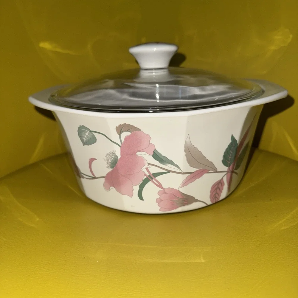 Vtg Mikasa Covered Casserole Dish Fire & Ice Silk Flowers 2 Qt. Pristine W/lid